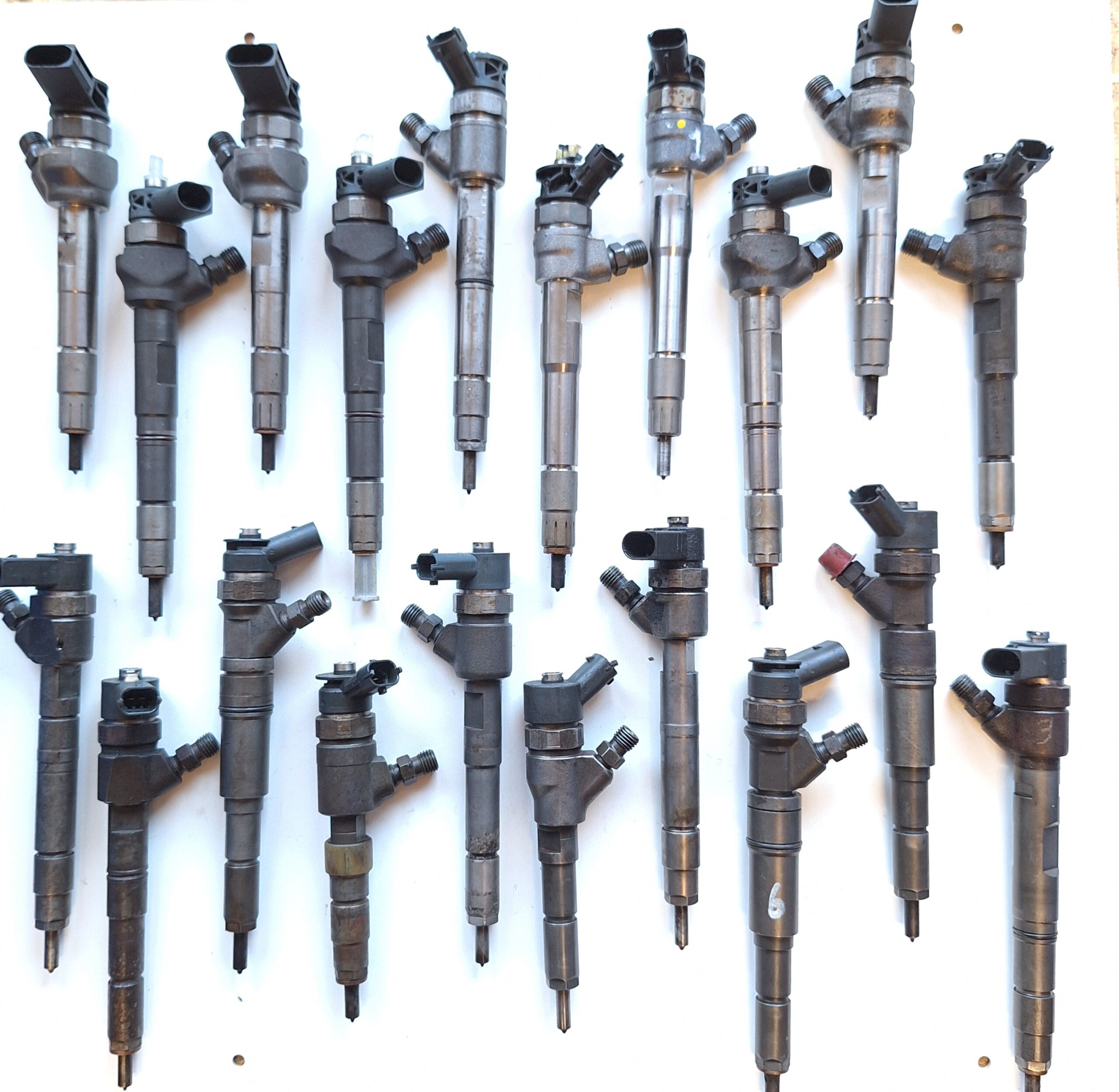 Wtryskiwacz Bosch   0445110174